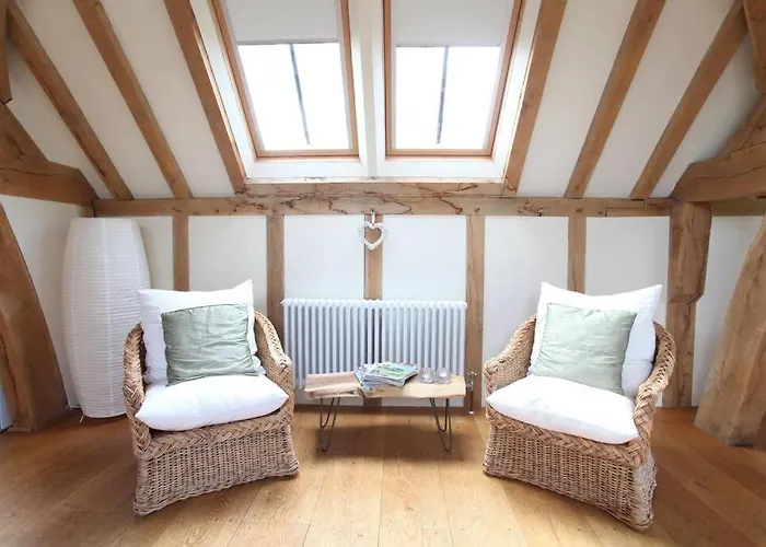 Acorn Barn